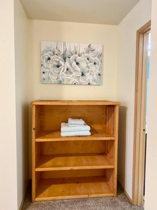 شقة Walk To Downtown Leavenworth * Sleeps 6 + Pets * Ground Level Gem! المظهر الخارجي الصورة